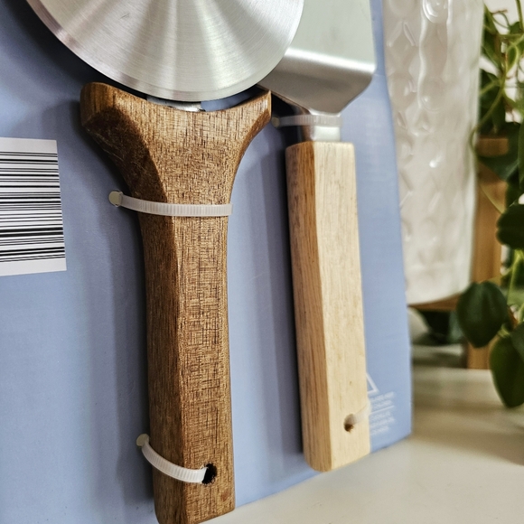 Stainless Steel Blade & Server 2 Piece Set Pizza Tools Acacia Wood Handles, NEW - Picture 4 of 9